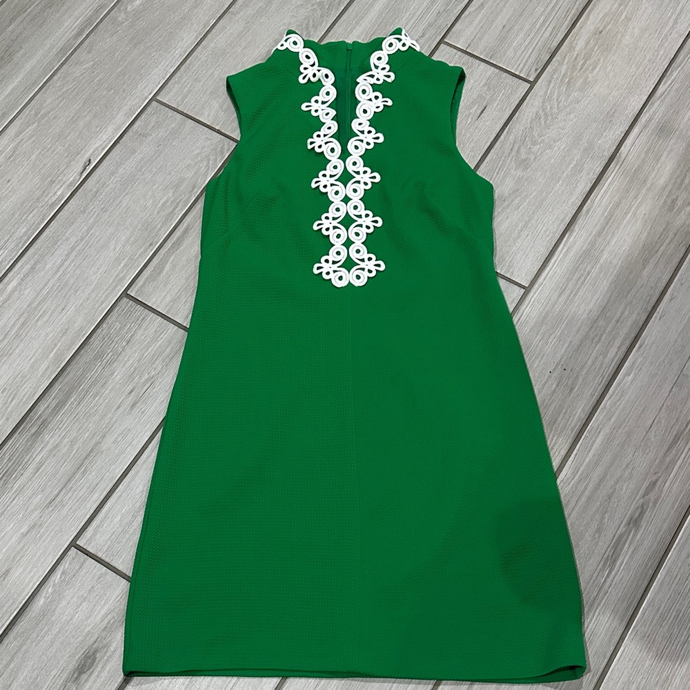 Vince Camuto Emerald Green Sleeveless Mini Dress with White Trim - Picture 6 of 8